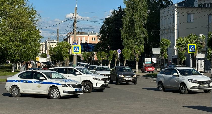 Водители категории "В" смогут получить еще одни права без сдачи экзамена - потребуется только 1 справка