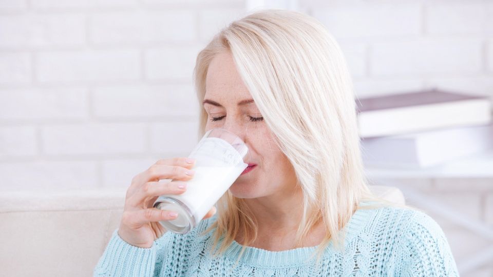 Может ли выпитый натощак кефир привести к диабету: вердикт врача не оставил сомнений