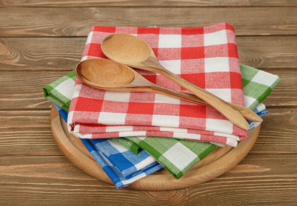 Как эффективно стирать кухонные полотенца: необычные советы и приемы