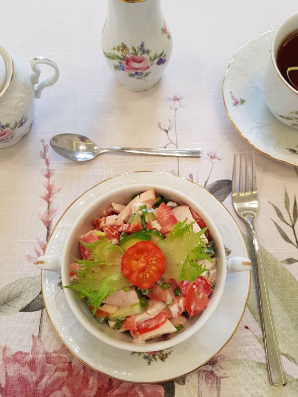 Салат "Девичье лето": Сезонный вкус в каждой ложке