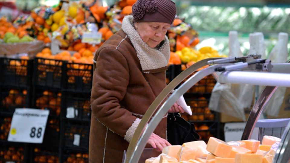 Россия на пороге возврата к продуктовым карточкам: новый взгляд на старые проблемы