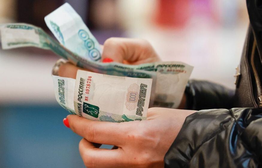 Минифин России анонсирует масштабные меры против теневой экономики: к 2026 году наличные станут редкостью