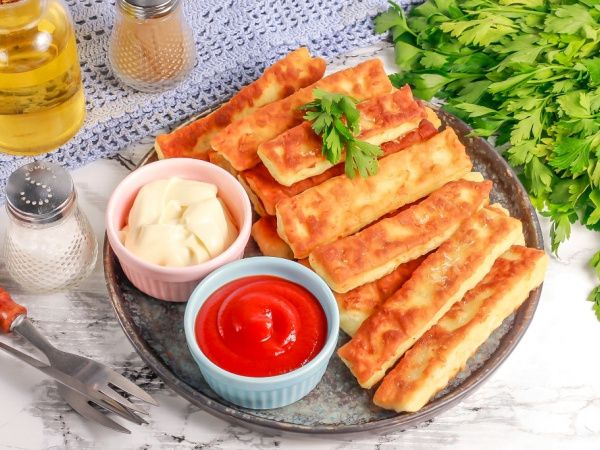 Сырные палочки на кефире: секрет изысканного перекуса