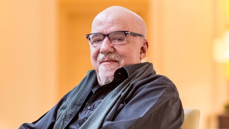 Одиночество и самопринятие: уроки жизни от Пауло Коэльо для женщин в зрелом возрасте