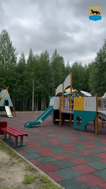          32 