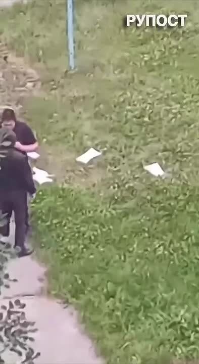  :      