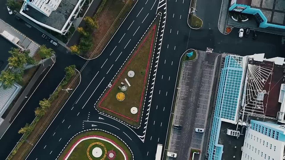 Сегодня в России празднуют День работников дорожного хозяйства