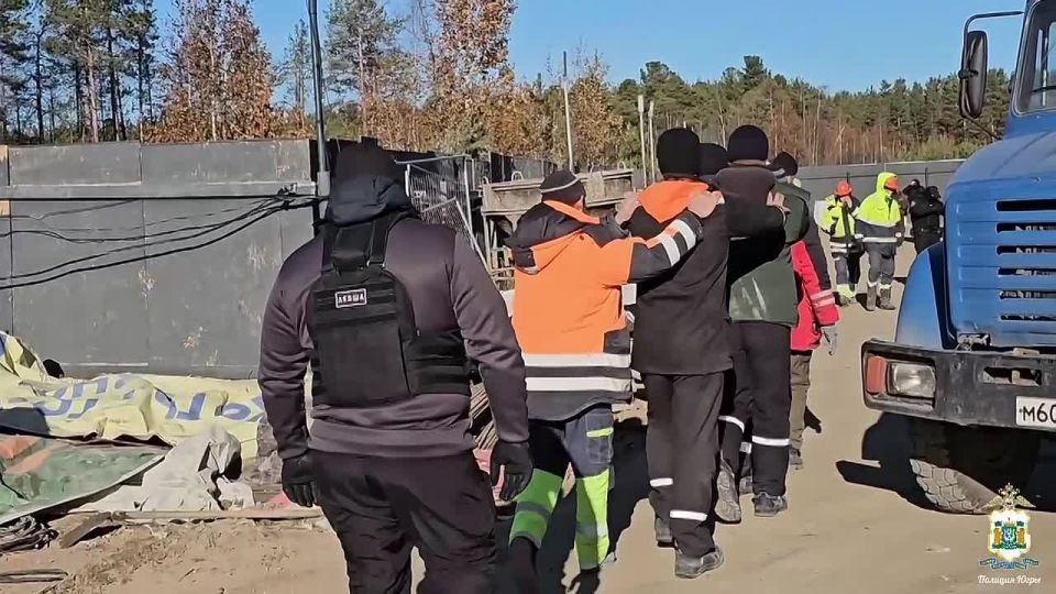 В Югре полицейские проверяют соблюдение миграционного законодательства