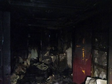 В Пыть-Яхе на пожаре в здании бытового назначения погиб мужчина