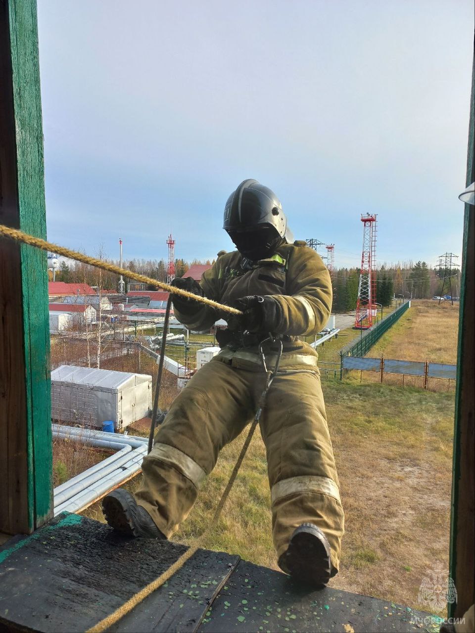 Совершенствование профессиональной подготовки личного состава пожарно-спасательных подразделений Совершенствование профессиональной подготовки личного состава пожарно-спасательных подразделений