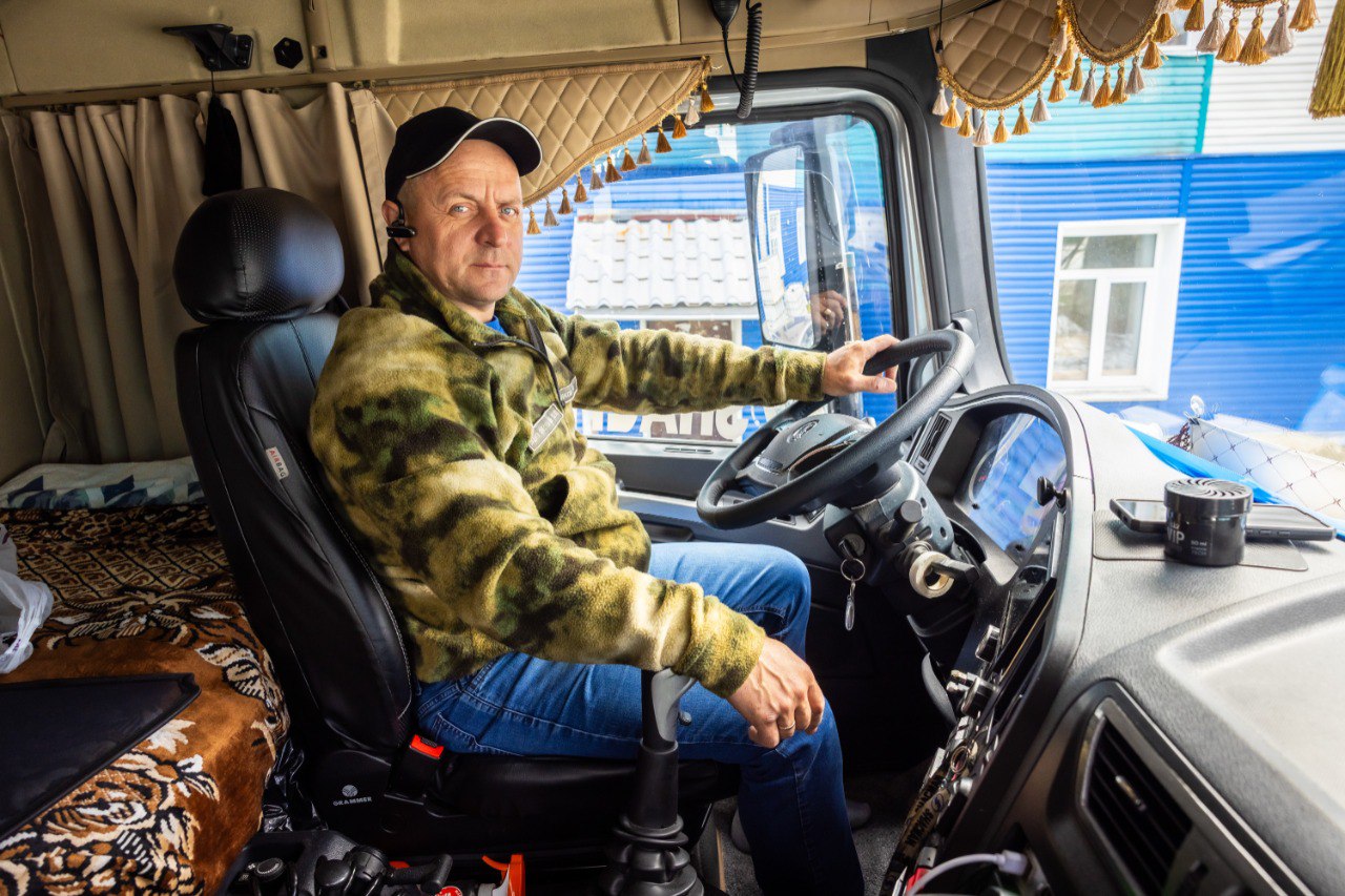 Максим Ряшин: Уважаемые работники и ветераны автомобильного транспорта Ханты-Мансийска Максим Ряшин: Уважаемые работники и ветераны автомобильного транспорта Ханты-Мансийска