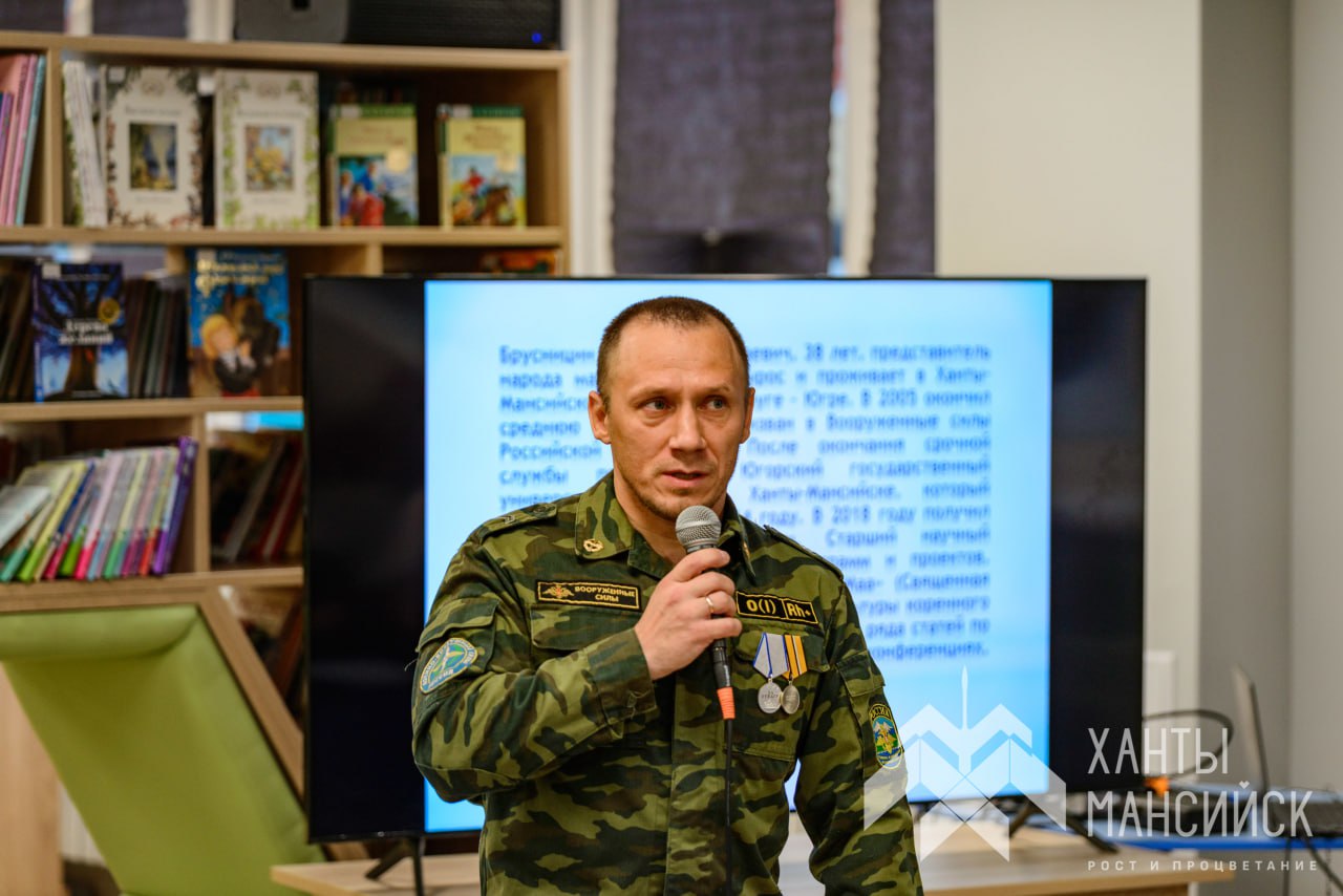 «Разбудит нас с тобою май…»: в Ханты-Мансийске презентовали поэтический сборник «Разбудит нас с тобою май…»: в Ханты-Мансийске презентовали поэтический сборник
