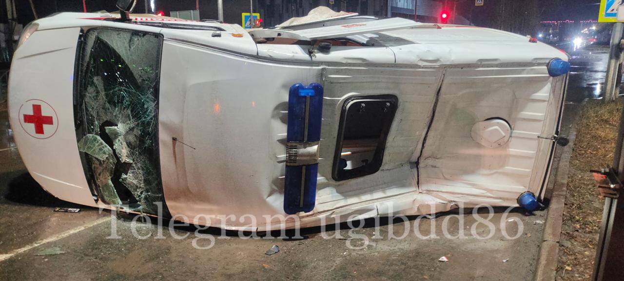 ДТП с автомобилем скорой помощи ДТП с автомобилем скорой помощи