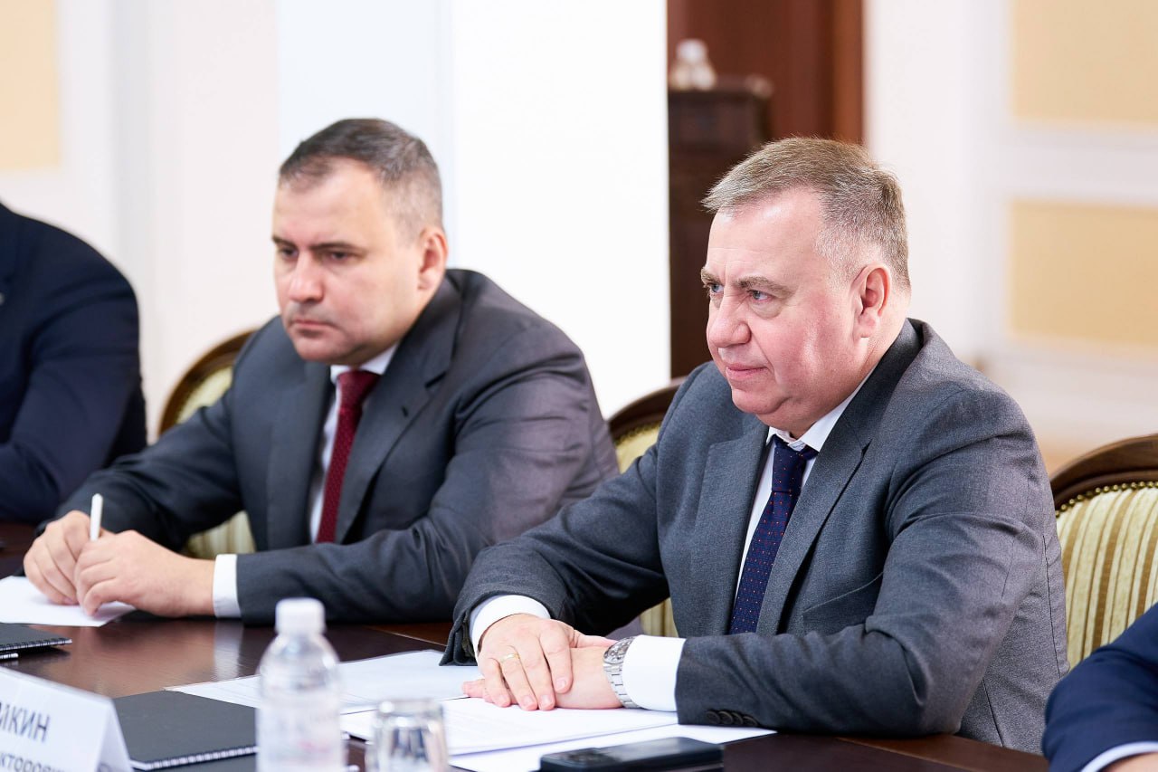 Губернатор Югры и глава корпорации «Система» обсудили проекты по развитию региона в области строительства и цифровизации Губернатор Югры и глава корпорации «Система» обсудили проекты по развитию региона в области строительства и цифровизации