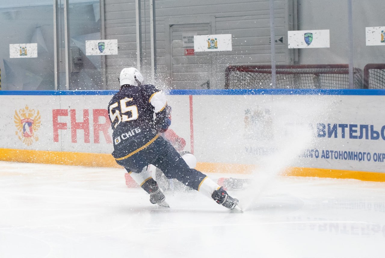 Трус не играет в хоккей. 25 и 26 октября в Ледовом Дворце спорта Сургута прошли матчи межрегионального соревнования «Первенство Уральского, Сибирского и Приволжского федеральных округов»