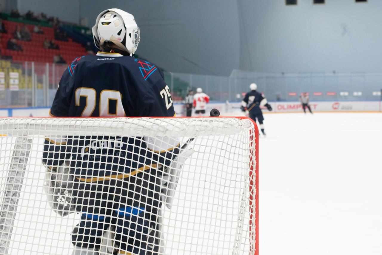 Трус не играет в хоккей. 25 и 26 октября в Ледовом Дворце спорта Сургута прошли матчи межрегионального соревнования «Первенство Уральского, Сибирского и Приволжского федеральных округов» Трус не играет в хоккей. 25 и 26 октября в Ледовом Дворце спорта Сургута прошли матчи межрегионального соревнования «Первенство Уральского, Сибирского и Приволжского федеральных округов»