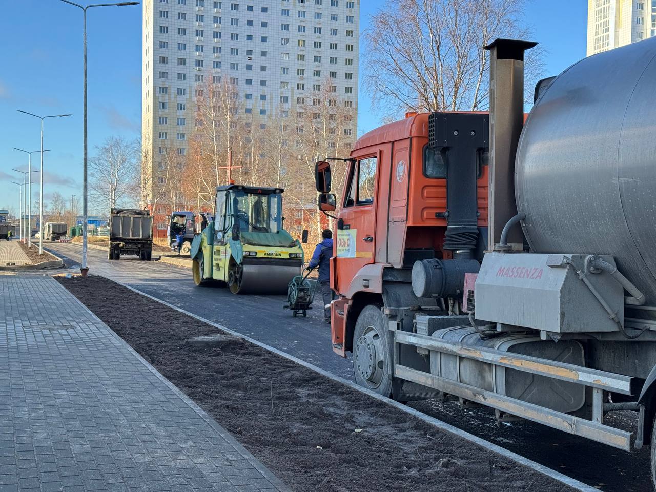 В Сургуте завершается строительство дороги по улице Тюменской В Сургуте завершается строительство дороги по улице Тюменской
