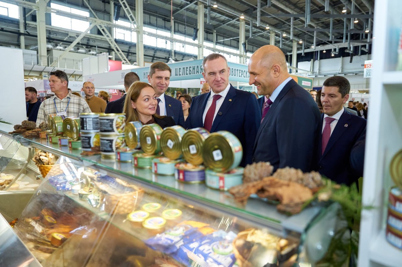 Югра угощает: предприятия ХМАО участвуют в главной агропромышленной выставке Урала Югра угощает: предприятия ХМАО участвуют в главной агропромышленной выставке Урала