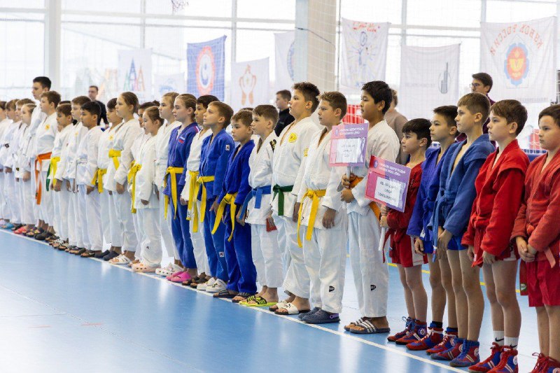 Максим Ряшин: Сегодня в России отмечается День тренера! Максим Ряшин: Сегодня в России отмечается День тренера!