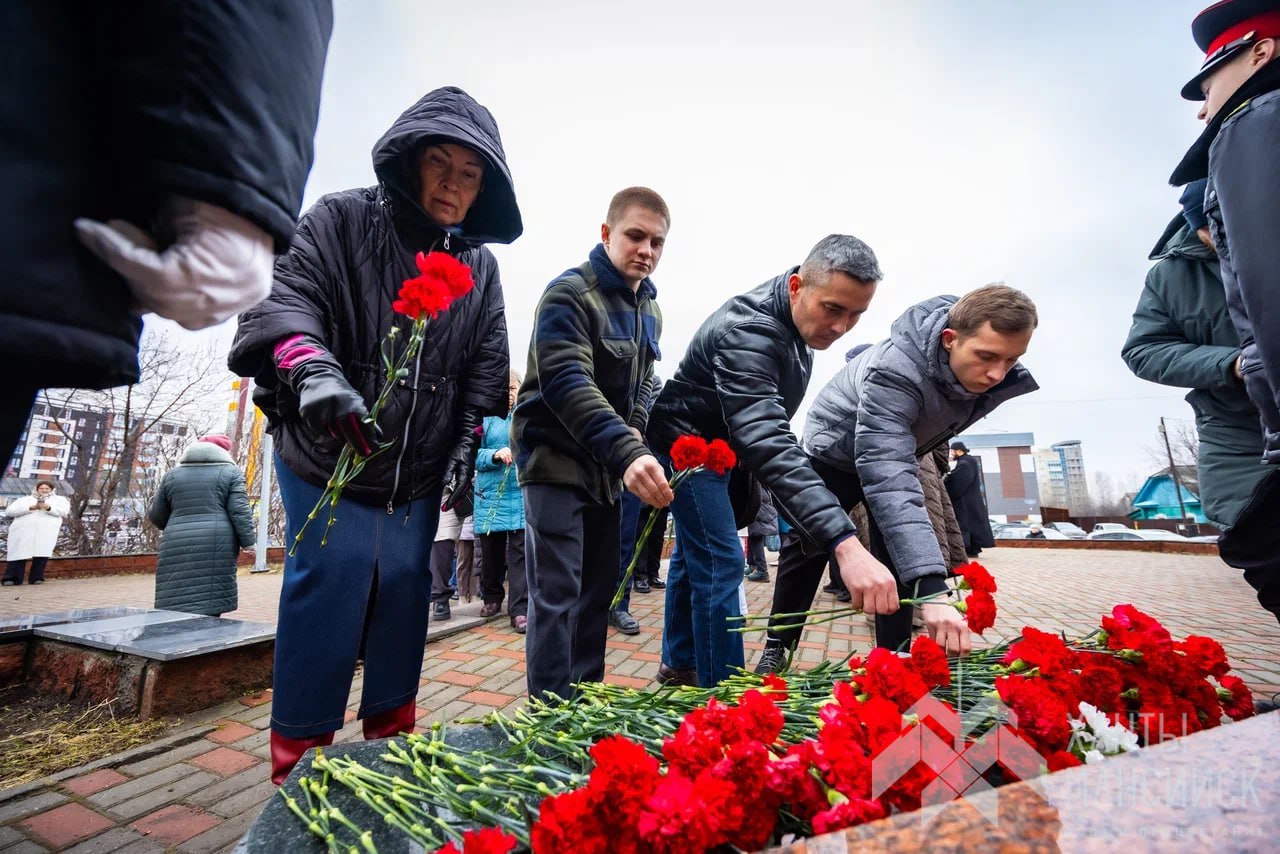 Хантымансийцы почтили память жертв политических репрессий Хантымансийцы почтили память жертв политических репрессий