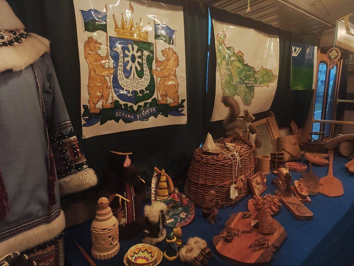 МУЗЕЙ НА КОЛЕСАХ КУРСИРУЕТ ПО ГОРОДУ