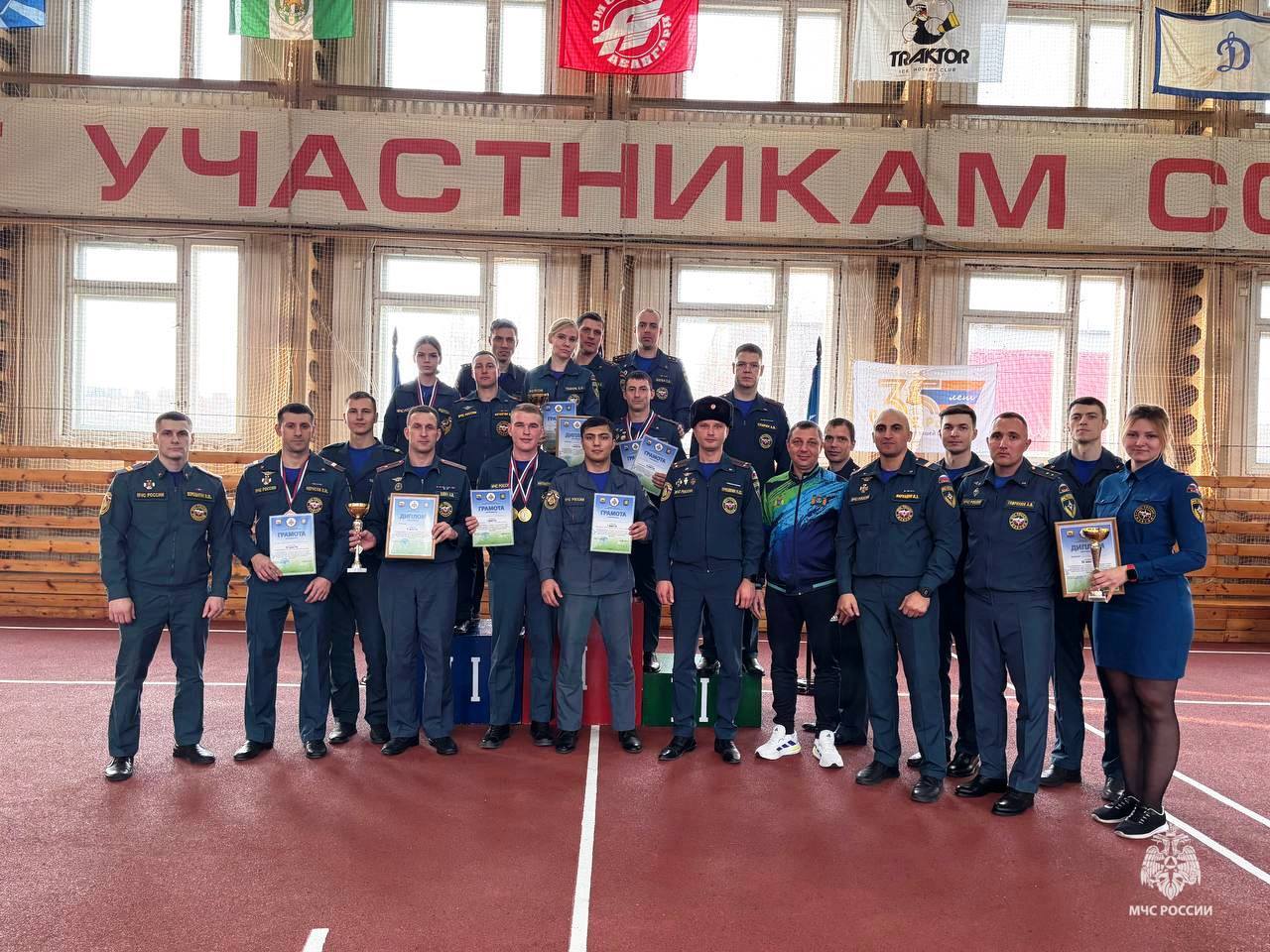 Сила и ловкость: в Сургуте определили лучших пожарных-спортсменов Сила и ловкость: в Сургуте определили лучших пожарных-спортсменов