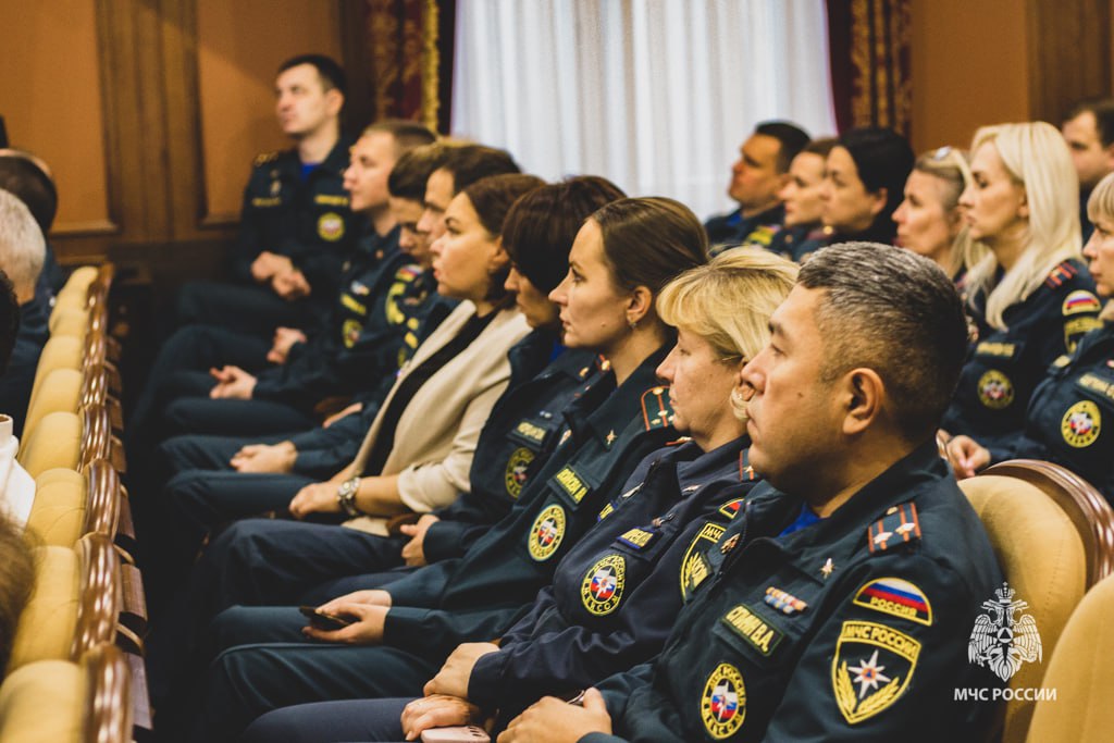 Торжественное мероприятие, посвящённое Дню народного единства, состоялось в Главном управлении Торжественное мероприятие, посвящённое Дню народного единства, состоялось в Главном управлении