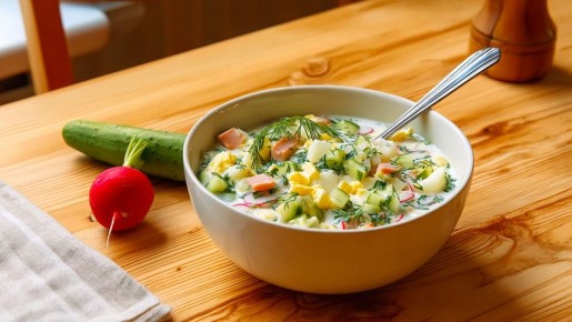 Летняя окрошка: ваш идеальный холодный суп для жарких дней