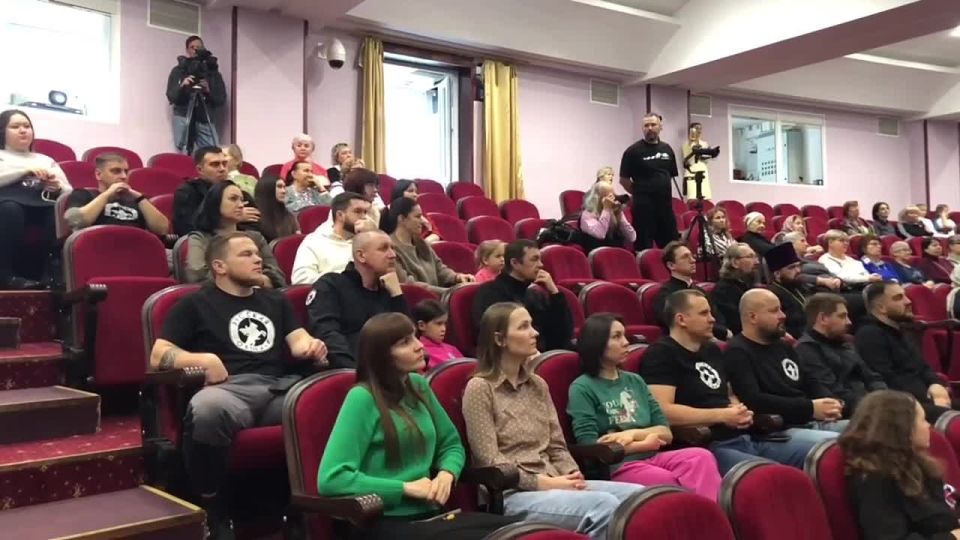 Фестиваль «Димитриевская суббота в Югре» собрал исполнителей военно-патриотической песни