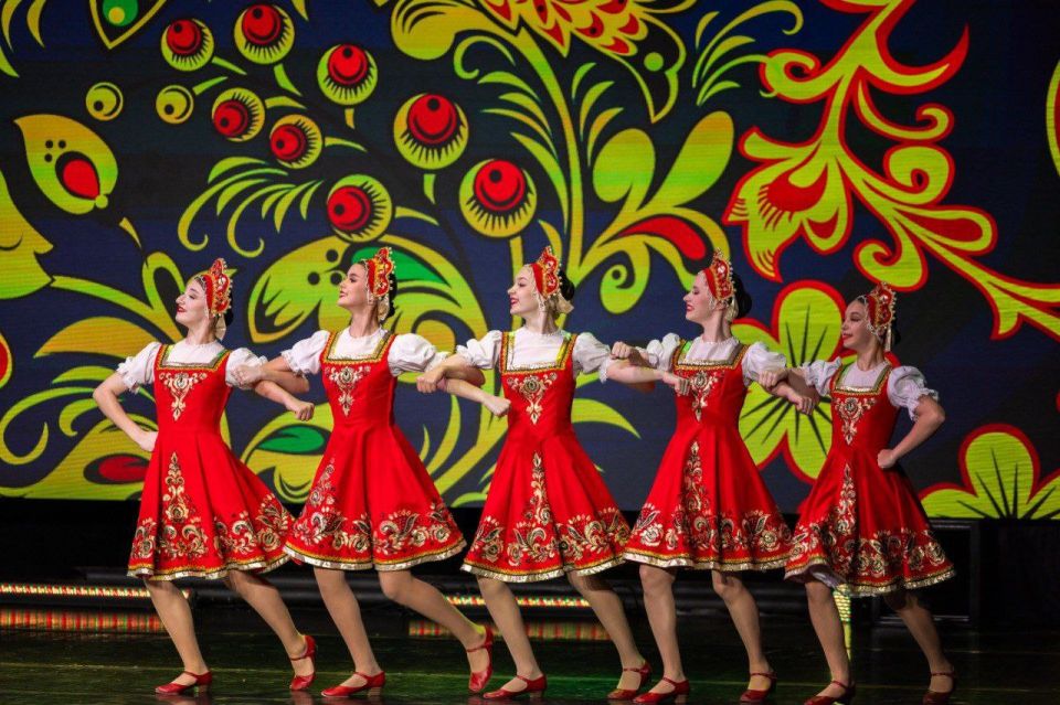  :  !.       !        ,     