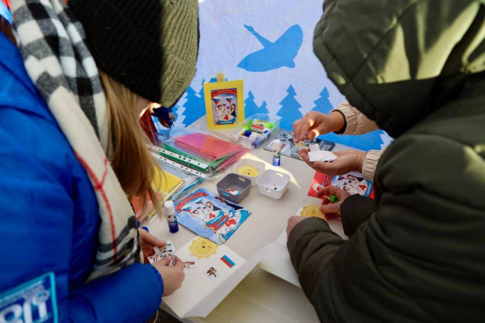 Дмитрий Кощенко: Вкусно, весело и по-домашнему! На площади Нефтяников развернулся фестиваль русской кухни, приуроченный к Дню народного единства. Дмитрий Кощенко: Вкусно, весело и по-домашнему! На площади Нефтяников развернулся фестиваль русской кухни, приуроченный к Дню народного единства.