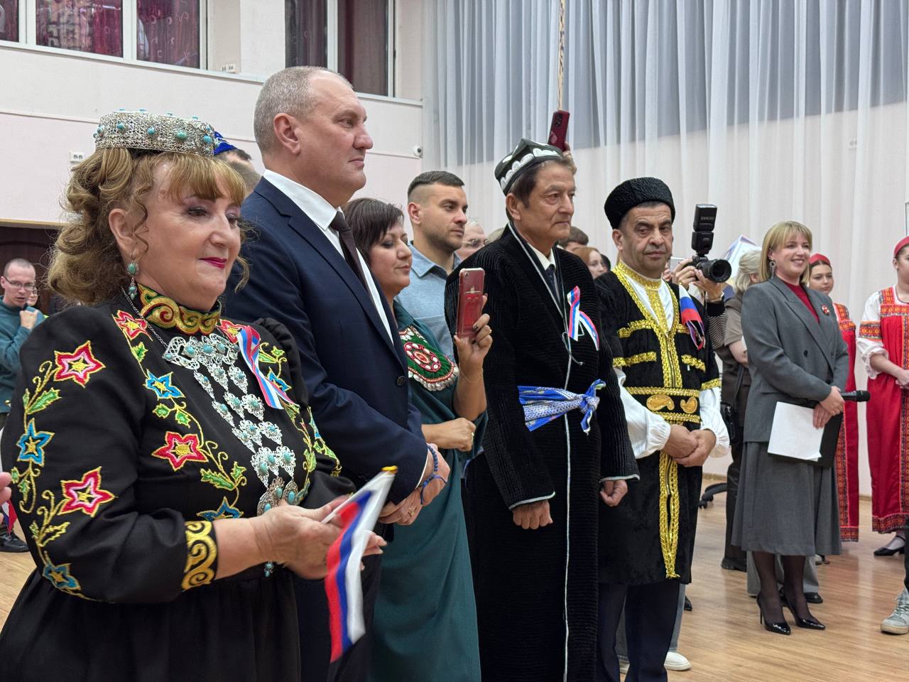 Единство народов в Нефтеюганске: культура, искусство и традиции Единство народов в Нефтеюганске: культура, искусство и традиции