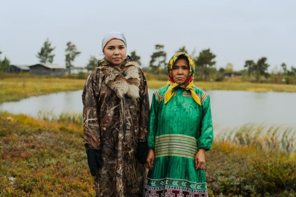  :  !.       !        ,     