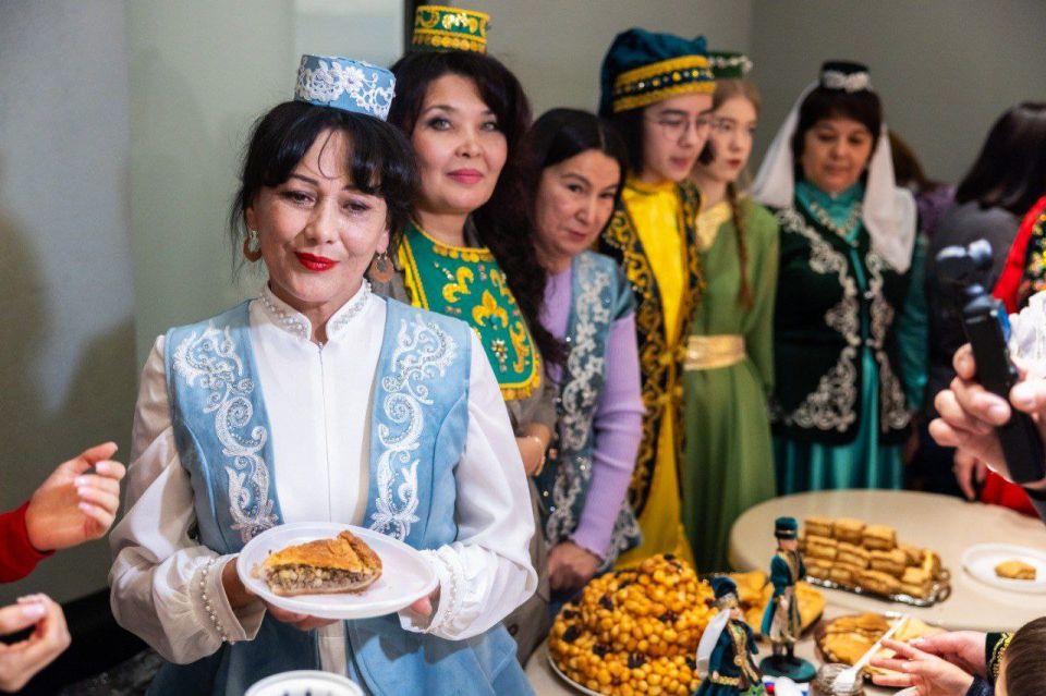  :  !.       !        ,     