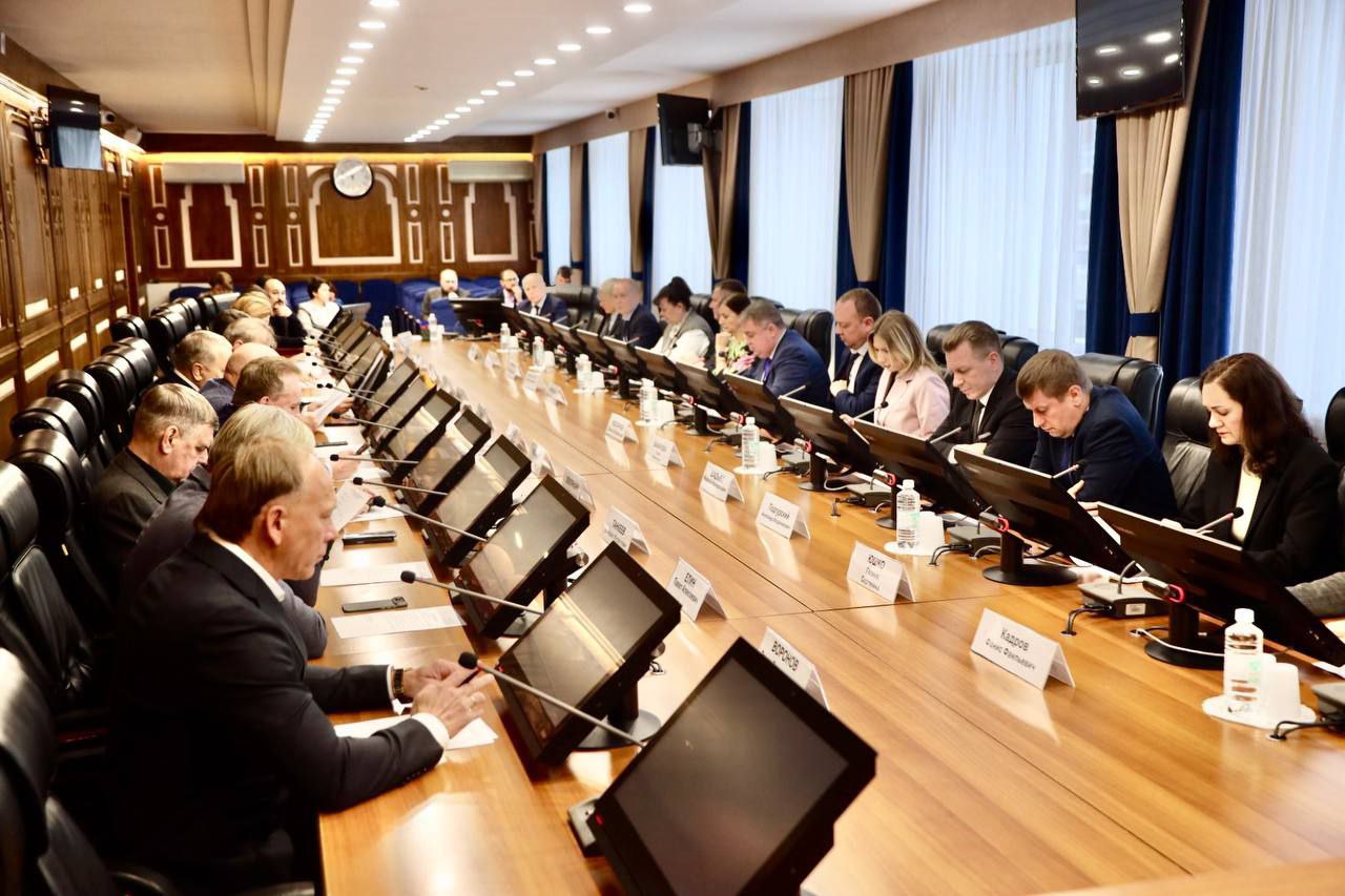 Дмитрий Кощенко: Провёл заседание Градостроительного совета Дмитрий Кощенко: Провёл заседание Градостроительного совета