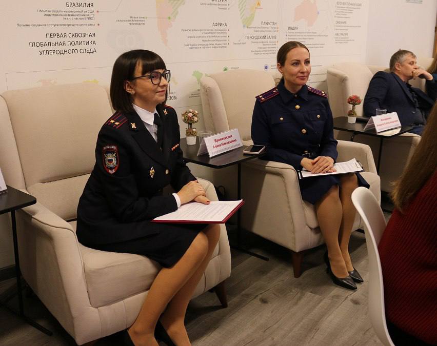 Ханты-Мансийске прошёл этнографический квиз «Народов много — Родина одна» Ханты-Мансийске прошёл этнографический квиз «Народов много — Родина одна»