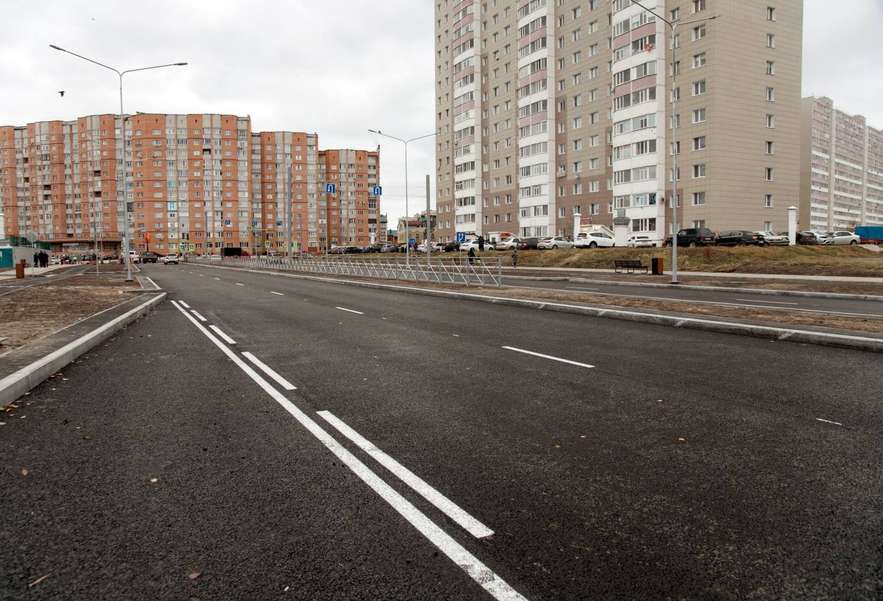 Сургут завершает дорожно-ремонтную кампанию Сургут завершает дорожно-ремонтную кампанию