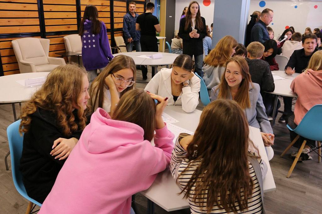 Ханты-Мансийске прошёл этнографический квиз «Народов много — Родина одна» Ханты-Мансийске прошёл этнографический квиз «Народов много — Родина одна»