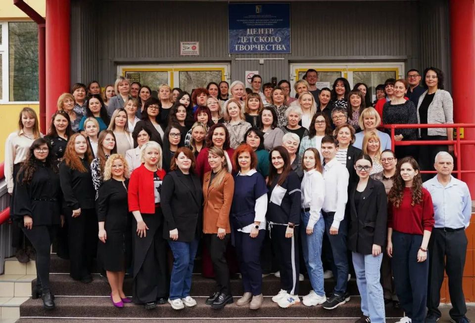 Дмитрий Кощенко: Подведены итоги первого тура федерального этапа III Всероссийского конкурса лучших управляющих советов.