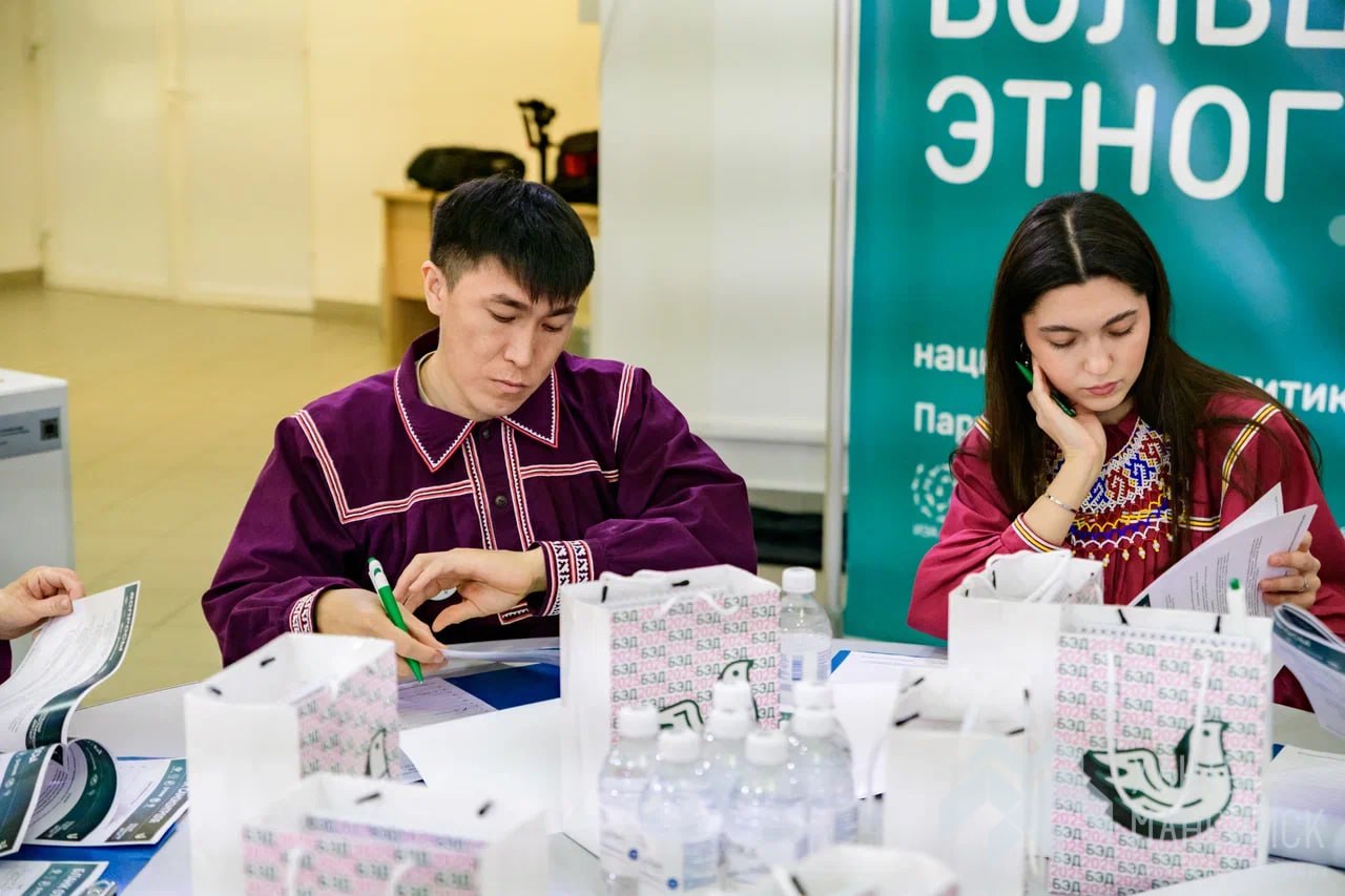 Хантымансийцы написали Большой этнографический диктант Хантымансийцы написали Большой этнографический диктант