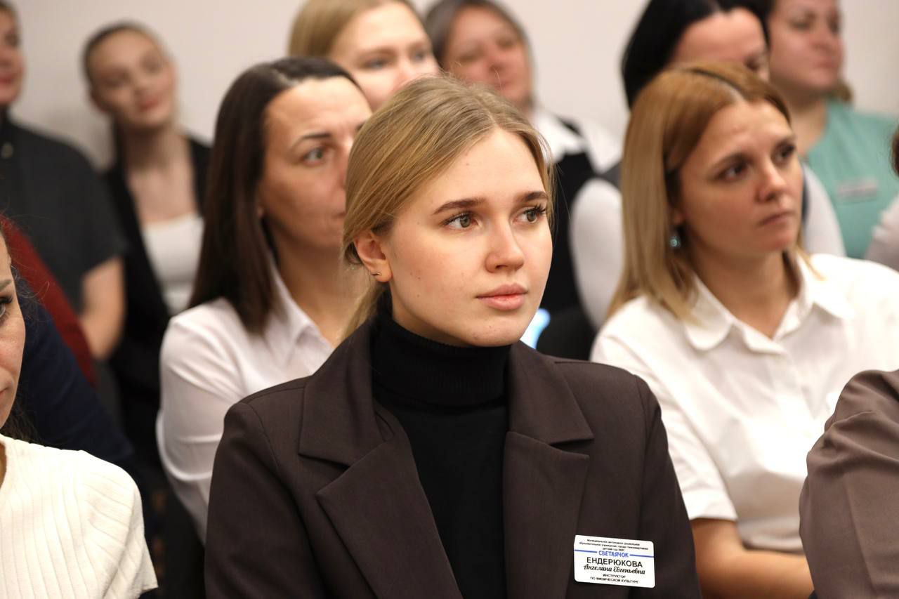 Дмитрий Кощенко: Встретился с коллективом детского сада №80 «Светлячок» Дмитрий Кощенко: Встретился с коллективом детского сада №80 «Светлячок»