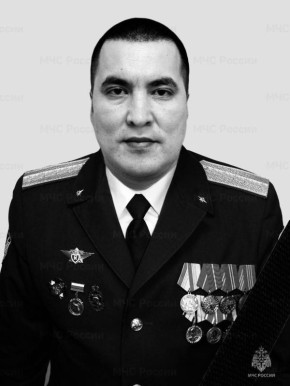 Спасая людей, в Нижневартовске погиб пожарный Рунар Сафиуллин