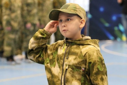 В Югорске прошло торжественное посвящение воспитанников военно-патриотического клуба «Ратник»