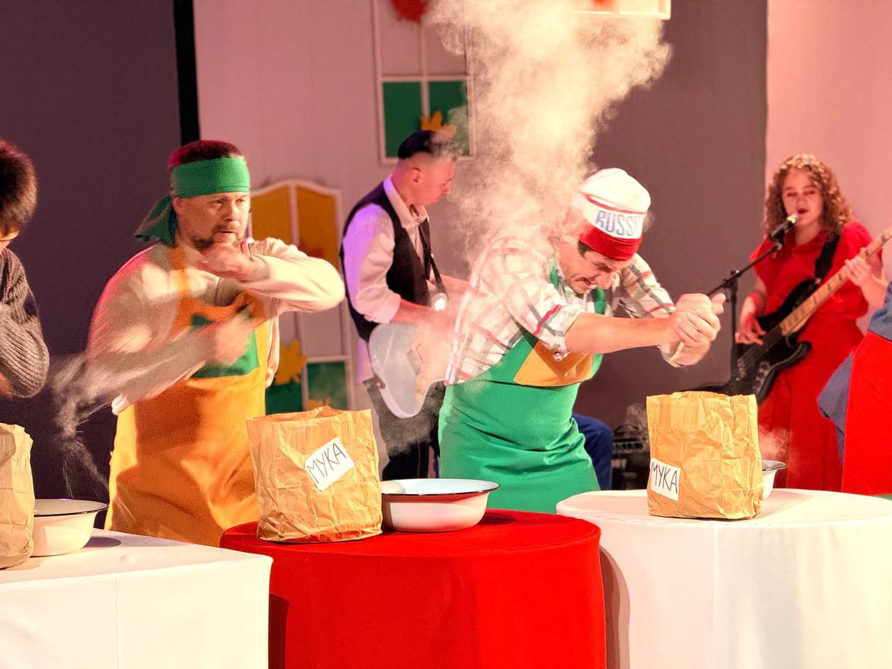 Дмитрий Кощенко: Городскому драматическому исполнилось 30 лет! Был рад принять участие в торжестве по этому случаю, лично поблагодарить работников театра за труд, вручить заслуженные награды Дмитрий Кощенко: Городскому драматическому исполнилось 30 лет! Был рад принять участие в торжестве по этому случаю, лично поблагодарить работников театра за труд, вручить заслуженные награды