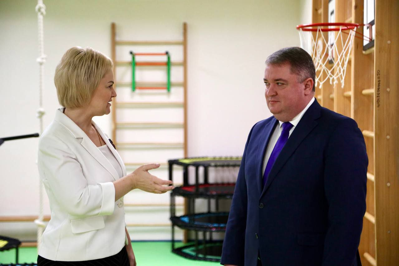 Дмитрий Кощенко: Встретился с коллективом детского сада №80 «Светлячок» Дмитрий Кощенко: Встретился с коллективом детского сада №80 «Светлячок»