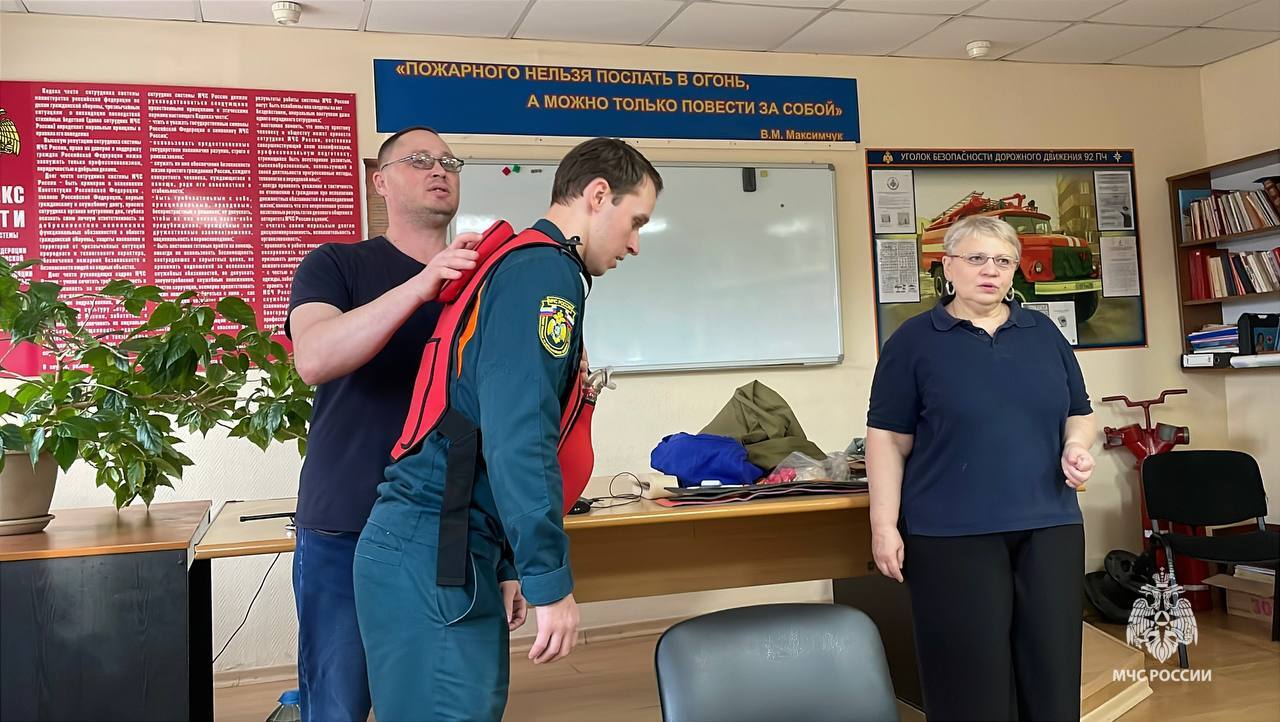 В Лангепасе прошла медицинская подготовка личного состава В Лангепасе прошла медицинская подготовка личного состава