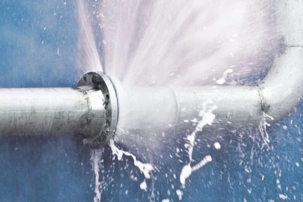 Полотенцесушитель как причина затопления: реальные последствия и правовые аспекты