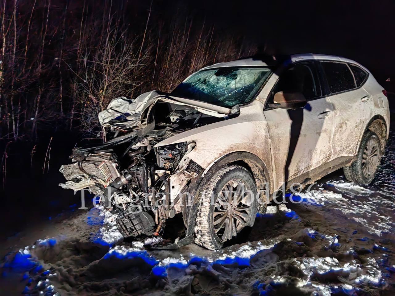 Сегодня, около 17:15 на 55 км автодороги “Сургут-Нижневартовск” в Сургутском районе, 49-летний водитель “Chevrolet”, по предварительным данным, не справился с управлением и допустил выезд на встречную полосу, где произошло... Сегодня, около 17:15 на 55 км автодороги “Сургут-Нижневартовск” в Сургутском районе, 49-летний водитель “Chevrolet”, по предварительным данным, не справился с управлением и допустил выезд на встречную полосу, где произошло...