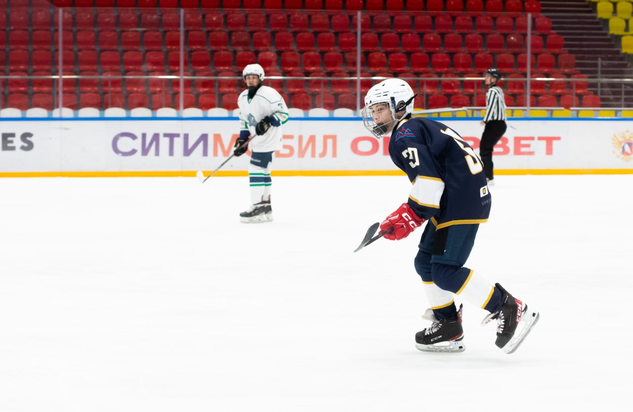 На ледовой арене снова было жарко На ледовой арене снова было жарко