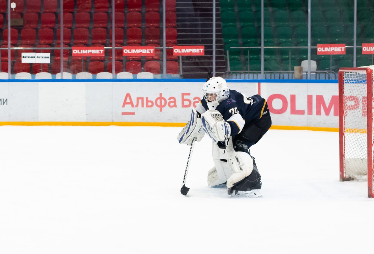 На ледовой арене снова было жарко На ледовой арене снова было жарко